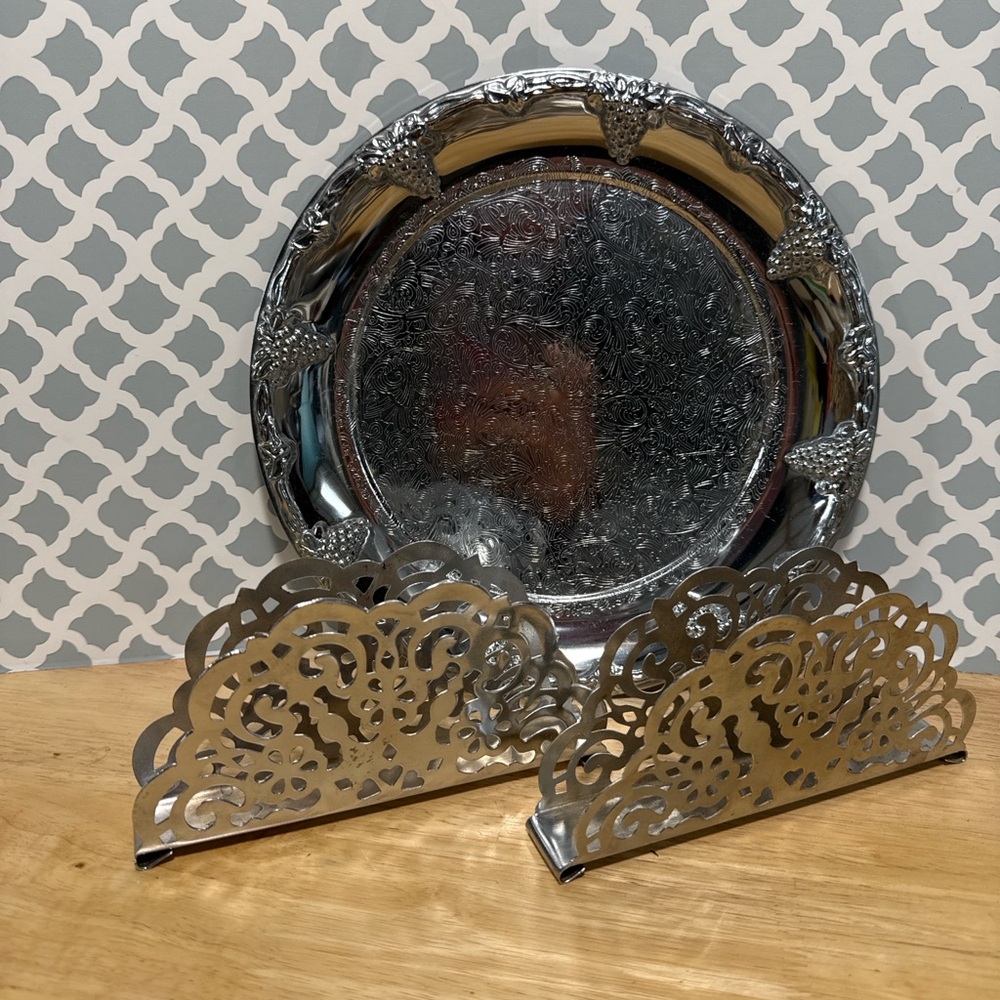 Metal Napkin Holders (Pair) + Decorative Plate 9” – Bundle